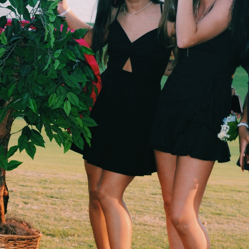 Dress!! - Picture 4 of 5